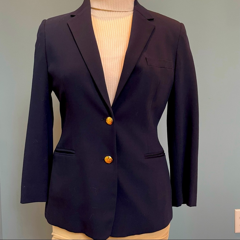 Lauren Ralph Lauren Navy Blazer. Women’s 10 petite.